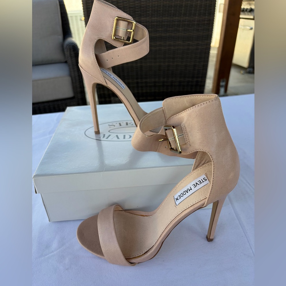 Steve Madden Marlenne Blush heels, Size 8.5
